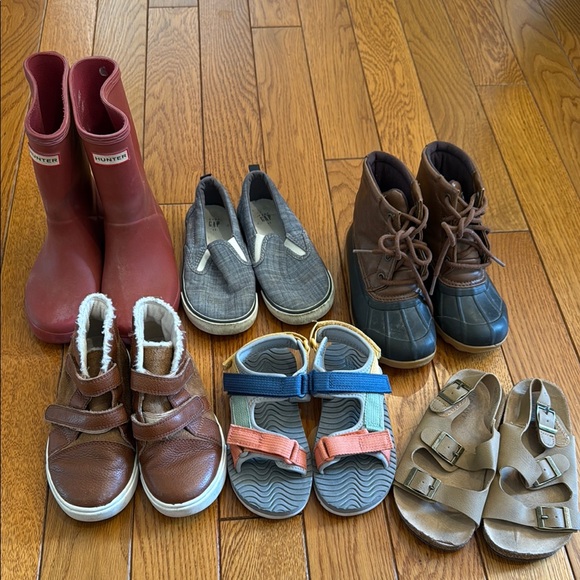 Random shoe lot 11c